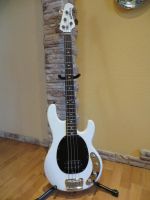 Лот: 8957505. Фото: 3. Ernie Ball Music Man Сlassic Stingray... Музыкальные инструменты и оборудование