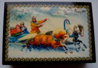 Лот: 25315560. Фото: 2. Лаковая деревянная шкатулка "Зимняя... Сувениры