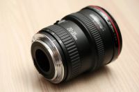 Лот: 13672435. Фото: 4. Canon Zoom Lens EF 20-35mm f2...