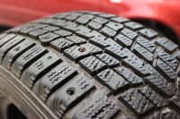 Лот: 20756832. Фото: 9. Шины зимние Dunlop 205 60 16...
