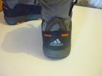 Лот: 4672639. Фото: 2. Сапожки adidas 30. Обувь