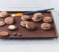 Лот: 8768548. Фото: 3. Силиконовый противень Tupperware. Домашний быт