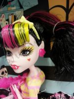 Лот: 5061593. Фото: 6. Draculaura Doll (Дракулура) Дракулаура...