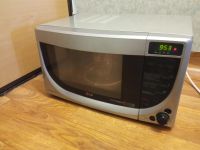 Лот: 24972300. Фото: 3. Микроволновая печь с грилем LG. Бытовая техника