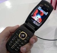 Лот: 866107. Фото: 2. Samsung E500 La Fleur. Смартфоны, связь, навигация