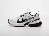 Лот: 24974015. Фото: 2. Кроссовки Nike V2K Run. Женская обувь
