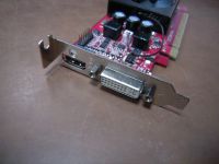 Лот: 12572422. Фото: 2. PCI-E видеокарта GeForce GT520... Комплектующие