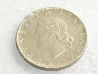 Лот: 17886424. Фото: 4. Монета 20 лир Италия 1979 Флора... Красноярск