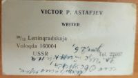 Лот: 25745080. Фото: 2. Визитка В.П. Астафьева с его подписью. Коллекционирование, моделизм