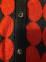 Лот: 6811570. Фото: 2. Стильный яркий свитер темно-синего... Женская одежда