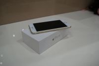 Лот: 6303554. Фото: 4. iPhone 6 16gb gold. Официальный...