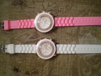 Лот: 3553774. Фото: 2. Красивые часики с белым силиконовым... Часы, аксессуары