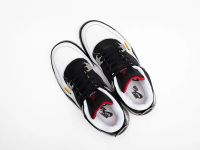 Лот: 24979510. Фото: 2. Кроссовки Nike Air Jordan 4 Retro. Женская обувь