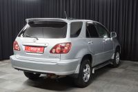 Лот: 24372829. Фото: 5. Toyota Harrier 1999