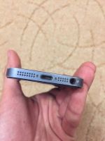 Лот: 15144279. Фото: 3. iPhone 5 16 gb телефон и зарядка. Красноярск