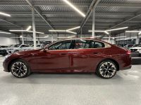 Лот: 24889181. Фото: 4. BMW 5-Series 2024