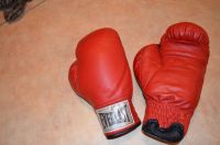 Лот: 4209924. Фото: 4. Перчатки боксерские Everlast 14. Красноярск