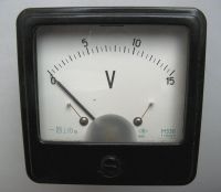 Лот: 15140789. Фото: 2. Вольтметр 0-15 ... М330... Размер... Радиодетали  (электронные компоненты)