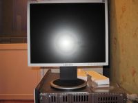 Лот: 3288361. Фото: 4. Samsung SyncMaster 940b. Красноярск