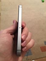 Лот: 11485614. Фото: 5. iPhone SE 64gb + родной чехол...