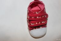 Лот: 9403137. Фото: 2. Кедики красные для малышей. Обувь