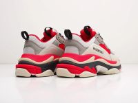 Лот: 17097450. Фото: 3. Кроссовки Balenciaga Triple S... Одежда, обувь, галантерея