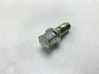 Лот: 25316378. Фото: 5. Болт Volkswagen Passat 1997 8D0601139D...
