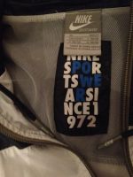 Лот: 3147617. Фото: 3. Ветровка Nike, в отличном состояние... Одежда, обувь, галантерея