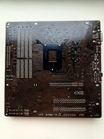 Лот: 22165310. Фото: 2. MB ASRock H61M-GE (iH61). Комплектующие