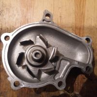 Лот: 14840999. Фото: 2. Помпа водяная Nissan rnessa ka24. Автозапчасти