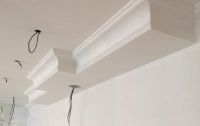 Лот: 7223380. Фото: 3. Гипсовый гладкотянутый карниз. Строительство и ремонт
