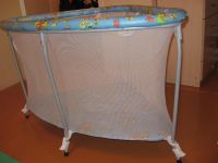 Лот: 3948406. Фото: 2. Манеж угловой. В отличном состоянии... Детская мебель