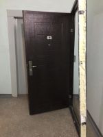 Лот: 11521023. Фото: 2. Дверь входная. Двери, окна, фурнитура