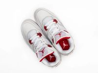 Лот: 24979333. Фото: 2. Кроссовки Nike Air Jordan 4 Retro. Мужская обувь