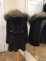 Лот: 9057930. Фото: 4. Шоколадная норковая шуба с капюшоном... Красноярск