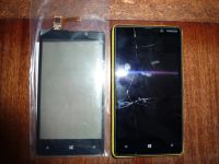 Лот: 5160629. Фото: 5. Nokia Lumia 820 желтого цвета.