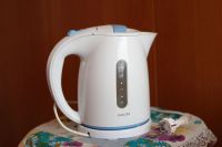 Лот: 3736114. Фото: 2. Польский чайник Philips HD4647. Мелкая бытовая техника
