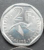 Лот: 17921938. Фото: 2. Франция 2 франка 1997 80 лет со... Монеты