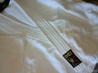 Лот: 9940387. Фото: 3. Детское кимоно. Примерно на 5... Дети растут