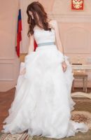 Лот: 4373892. Фото: 3. Свадебное платье. Одежда, обувь, галантерея