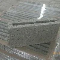 Лот: 2840097. Фото: 2. Строительный блок(9*20*40 перегородочный... Строительные материалы