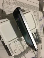 Лот: 8855817. Фото: 4. iPhone se 16gb space gray