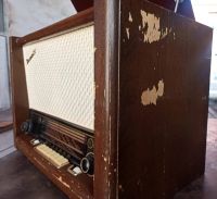 Лот: 23333171. Фото: 3. Радиоприемник ламповый СССР Восток... Бытовая техника