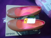 Лот: 8274301. Фото: 2. Туфли Crocs кожаные коричневые. Женская обувь