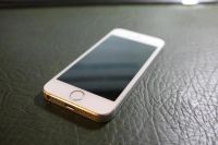 Лот: 4736514. Фото: 4. Apple iPhone 5S 16 Gb Silver A1530...