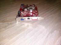 Лот: 4845315. Фото: 3. Видеокарта PCI-E Radeon x1550... Компьютеры, оргтехника, канцтовары
