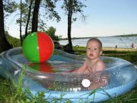 Лот: 84822. Фото: 2. Надувной матрас-шезлонг-бассейн. Водный спорт