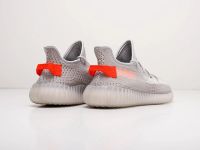 Лот: 16179776. Фото: 3. Кроссовки Adidas Yeezy 350 Boost... Одежда, обувь, галантерея