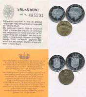 Лот: 7095135. Фото: 2. Нидерланды 1980 год набор из 2... Монеты