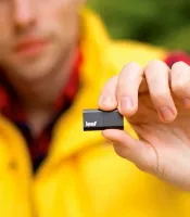 Лот: 3716048. Фото: 4. Флешка USB 32 ГБ LEEF FUSE чёрный... Красноярск